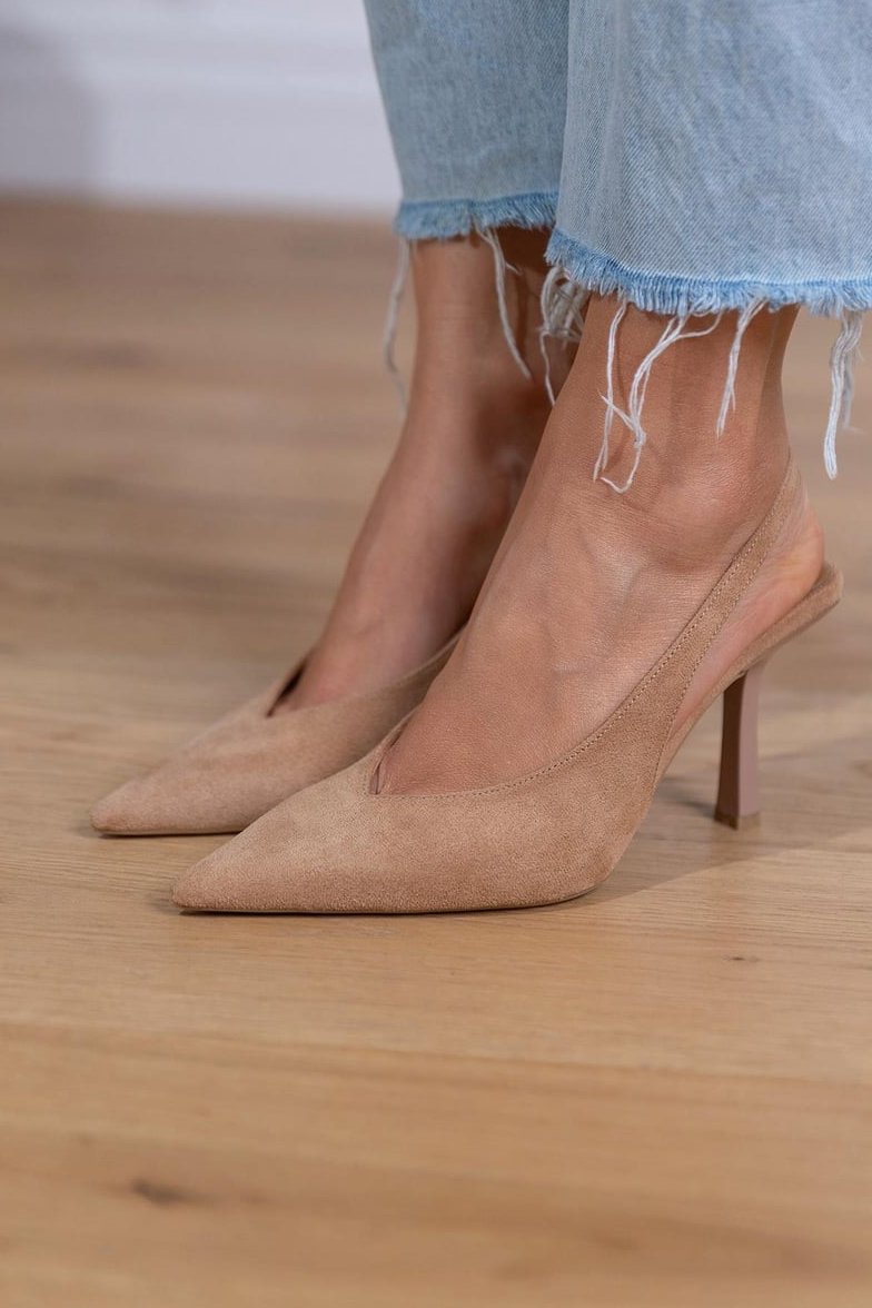 Lillie Pointed Toe Slingback Kitten Heels with V-Cut Vamp - Desert Beige